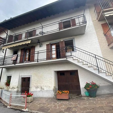 Casa Vacanze Il Pettirosso. 피소그네 외부 사진