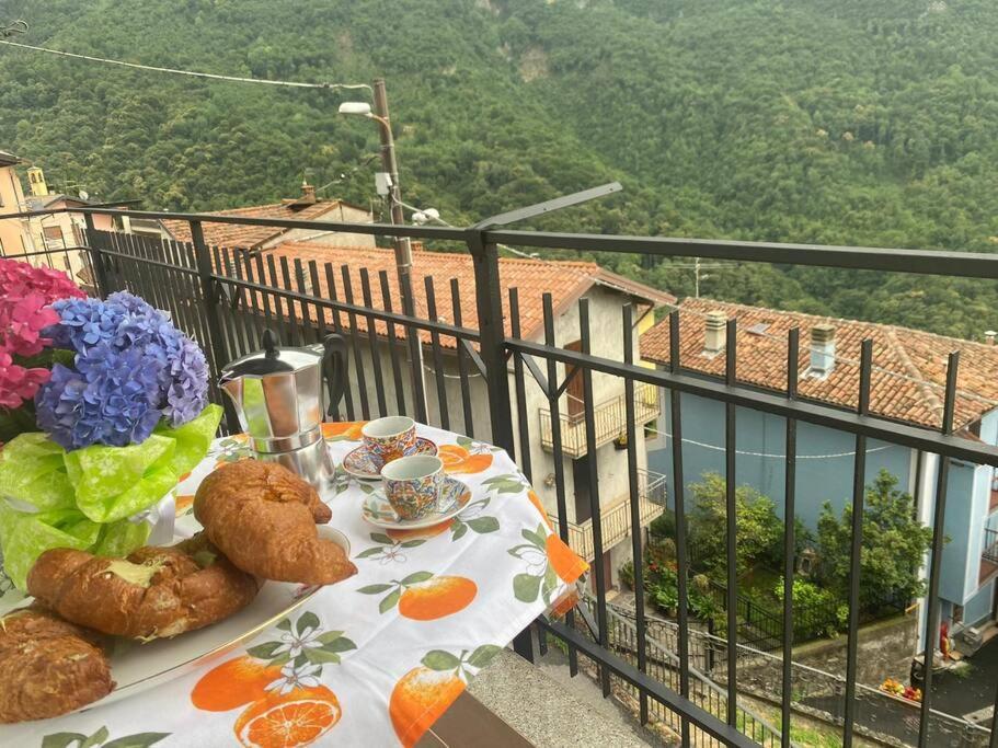 Casa Vacanze Il Pettirosso. 피소그네 외부 사진